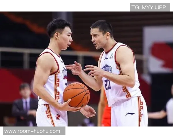 亨利赞德布劳内风格接近大劳德鲁普强调团队精神与助攻能力